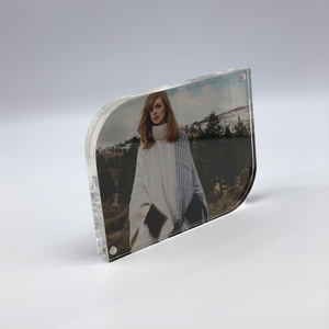 Cadre photo acrylique économique 2025 avec aimant pour un affichage facile | Optimal pour des affichages attrayants dans les milieux de vente au détail - Product Image 5