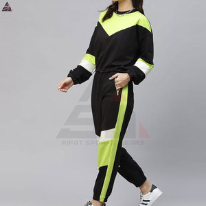 Survêtements décontractés pour femmes à capuche, style hiver, 100% coton, couleurs personnalisables, logo personnalisable, respirant, haute qualité, fabrication au Pakistan - Product Image 6