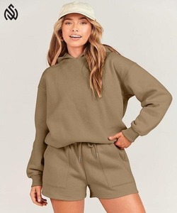 ชุดเซ็ตเสื้อมีฮู้ดและกางเกงขาสั้นสำหรับผู้หญิงชุดเซ็ตออกกำลังกายมีฮู้ดมัดย้อมทันสมัย - Product Image 2