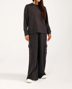 Survêtement personnalisé pour femmes, pantalon de survêtement décontracté en molleton durable, ensemble 2 pièces, sweat-shirt et pantalon cargo, survêtement avec logo personnalisé - Product Image 4