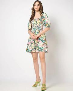 Robe décontractée élégante en coton indien fait à la main pour les femmes pour les fêtes et l'été robe de mariée personnalisée personnalisée en vente - Product Image 2