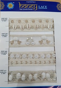 Dentelle africaine pour broderie de voile suisse avec perles Dentelle florale douce et écologique pour la décoration intérieure Vêtements Sacs Chaussures - Product Image 4