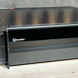 Panneau de contrôle Black TriCaster 2 Elite Flex, construction en métal et aluminium, connectivité NDI pour équipement de diffusion radio, télévision et USB - Product Image 2