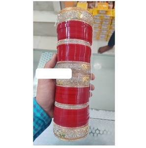 Ensemble de chura nuptiale moderne avec finition élégante le mieux adapté aux mariages indiens contemporains de fournisseur indien - Product Image 1