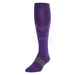 Chaussettes de football d'hiver de haute qualité, couleur unie personnalisée, écologiques, respirantes, fabriquées au Pakistan avec tissu personnalisé, invisibles et sans couture - Product Image 4