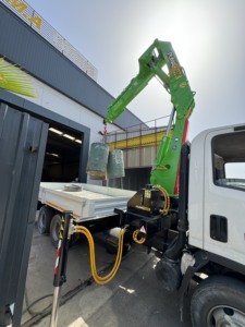 Grúas de camión de pluma plegable hidráulica de alta calidad, rodamiento de engranajes de bomba para obras de construcción, camión montado en grúa de pluma articulada - Product Image 5