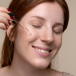 เซรั่มไฮยาลูรอนิกแอซิด30มล. ที่ให้ความชุ่มชื้นช่วยคืนความอ่อนเยาว์ให้ผิวแห้งและขาดน้ำ - Product Image 6