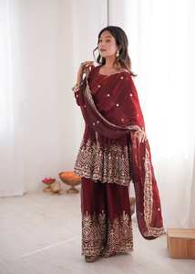 Nouveauté : Ensemble haut peplum de créateur pour femme avec pantalon large brodé, entièrement cousu, tenue de soirée, qualité export - Product Image 4