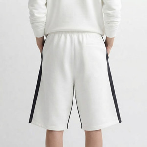 Shorts longs en molleton de coton respirant de haute qualité pour femmes, style décontracté, avec cordon de serrage, pour la course et le style urbain. - Product Image 3