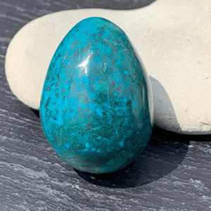 Huevo de crisocola, venta al por mayor, huevos de cristal curativos naturales para decoración del hogar y equilibrio energético de fabricación de confianza - Product Image 2