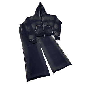 Conjunto Deportivo de Diseñador con Pedrería, Sudadera Brillante con Cristales, Pantalones Deportivos, Personalización de Marca Disponible - Product Image 5