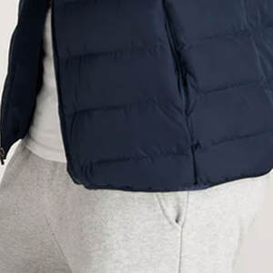 Blouson Bomber d'Hiver OEM pour Homme à Capuche, Col Montant, en Toile Imperméable et Respirante, Rembourré en Polyester, Design Frontal Unique - Product Image 3