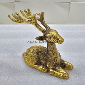 Estatua de Reno de Navidad marrón única de Venta caliente con superficie pulida y diseño elegante para decoración festiva contemporánea - Product Image 4