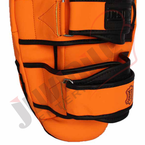 Soporte de Espalda Acolchado Profesional Personalizado de Cuero Genuino para Boxeo, Forma Curva, Uso Multidireccional, con Resorte - Product Image 5