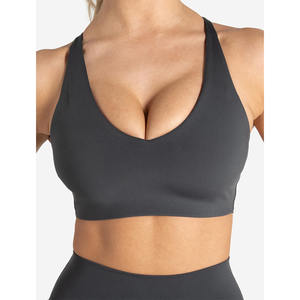 Soutien-gorge de sport réglable gris tempête personnalisé trou de serrure détail arrière lisse fort impact et Ultra extensible adulte femmes Fitness soutien-gorge de sport - Product Image 1