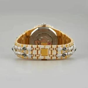 Relojes esqueleto de lujo personalizados para hombre, relojes raros totalmente helados, plata, oro, cuarzo, esfera ostentosa única, cristal de ventana personalizable - Product Image 3