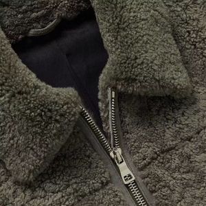 Veste zippée surdimensionnée en polaire écologique réversible d'hiver avec logo personnalisé sur le devant pour hommes - Product Image 4