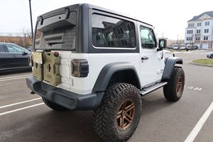 Jeep Wrangler Sport 4x4 2020 USADO EN EXCELENTES CONDICIONES, 1 Dueño, Motor de 4 Cilindros de Aspiración Natural, Transmisión Manual, Volante a la Izquierda, Modificaciones Todoterreno, Bajo Kilometraje - Product Image 4