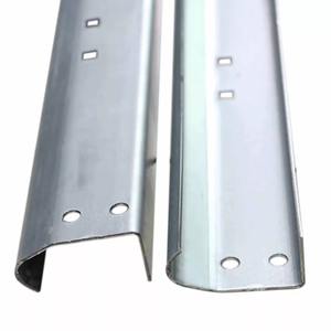 Jeu de rails verticaux pour portes de garage de droite et de gauche pour portes de garage de 7 pieds de haut, robustes - Product Image 4