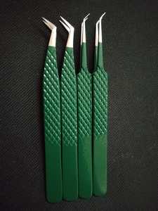 Pinzas de pestañas de acero inoxidable sólido con agarre de diamante Logotipo personalizado Puntas de volumen de 45 y 65 grados Color verde - Product Image 5
