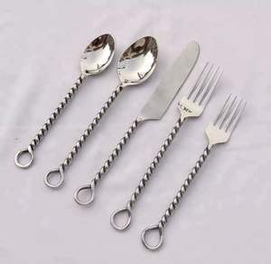 Ensemble de couverts en acier inoxydable poli miroir 18/8 de haute qualité, couverts en argenterie de luxe, y compris cuillères et fourchettes - Product Image 2