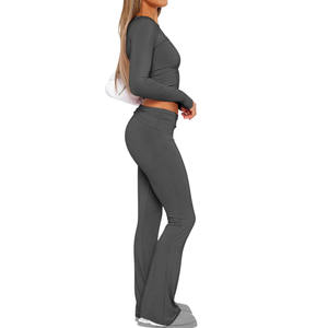 Conjunto de Yoga de 2 piezas de alta calidad para mujer con patrón sólido transpirable Logotipo frontal personalizado Cintura media Cierre elástico Mangas completas - Product Image 2