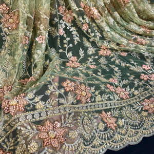 Tissu en maille perlée importé exceptionnel brodé à la main et tissu entièrement perlé pour les robes d'occasion spéciale et les vêtements de mariée - Product Image 1