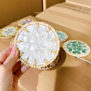 2023 nueva tendencia gran oferta posavasos de ratán nácar y cargador de ratán esteras y almohadillas de Vietnam hechas a mano - Product Image 6