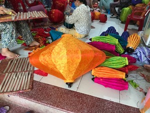 Linterna colgante de bambú ecológico, luz de ratán hecha a mano para decoración rústica y bohemia del hogar - Product Image 3