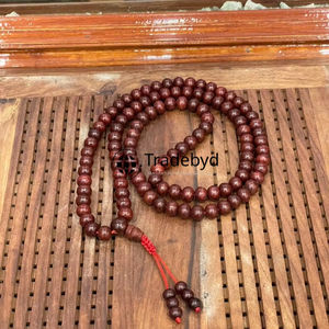 Tasbih Islámico de Madera Artesanal Fino, Elegante y Moderno, Cuentas Hechas a Mano para Meditación, Regalo de Oración por Tradebyd - Product Image 1