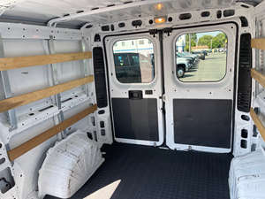 Ram ProMaster Cargo Van 2500 à toit bas 136 pouces, certifié propre, d'occasion, 2023 - Product Image 6
