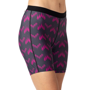 Shorts de cyclisme pour femmes, rembourrés, respirants, séchage rapide, polyester écologique, logo et design personnalisés, impression numérique, vente en gros - Product Image 1