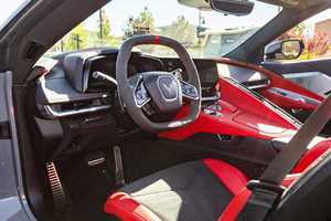 Corvette E-Ray Coupé 2024, 655 HP, Híbrido V8, Tracción en las Cuatro Ruedas, Emisión Euro IV, 5 Plazas, Acabado 2LZ, Color Gris Sea Wolf Tricoat, Sin Modificar - Product Image 4