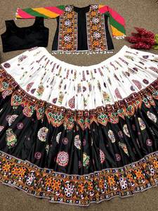 Lehenga choli อินเดีย gujarati navratri เทศกาลทำจากเรยอนที่สมบูรณ์แบบ - Product Image 3