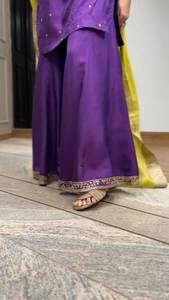 TV Serial Actors estilo nuevo diseñador Multi hilo y bordado trabajo recién llegados 2025 Salwar Kameez con contraste Dupatta Set - Product Image 4