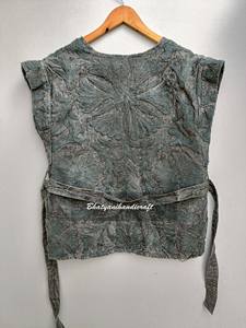 Venta caliente negro sin mangas Suzani chaqueta Floral bordado algodón chaleco abrigo con cierre de cinturón para uso exterior - Product Image 3