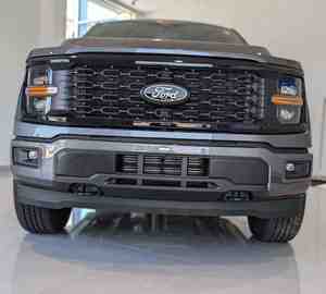 Nueva Ford F-150 STX 4WD Crew Cab Pickup 2025 - Product Image 1