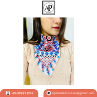 Écharpe triangulaire brodée perlée pour femme en crêpe japonais, design classique, châle traditionnel tendance, best-seller