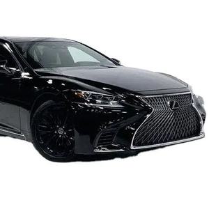 รถ SUV ปี 2022 มือสอง ขับเคลื่อนสี่ล้อ ภายในเบาะหนังสีเข้ม เครื่องยนต์ 4.5 ลิตร 400 แรงม้า เกียร์อัตโนมัติ หลังคาซันรูฟแบบพาโนรามา วิ่งมาแล้ว 1-25000 ไมล์ กล้อง 360 องศา - Product Image 1