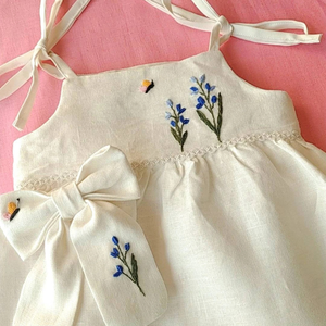 Robe en lin doux brodée à la main pour bébés filles, style décontracté pour le premier anniversaire des tout-petits, fabrication OEM au Vietnam - Product Image 1