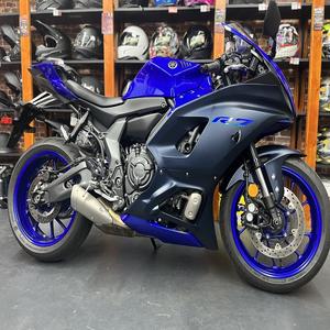 Motocyclettes Yamahaas YZF-R7 authentiques neuves 2025 2024 à vendre en stock, offre maintenant - Product Image 4