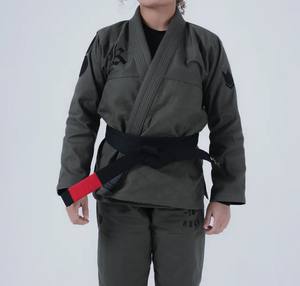 ชุดยูโดและบราซิลเลียนยิวยิตสู (BJJ Gi) แบบยูนิเซ็กซ์ ดีไซน์ทันสมัย ผ้าซักได้ ยืดหยุ่น น้ำหนักเบา ทนทาน พร้อมโลโก้ด้านหน้า สำหรับการฝึกซ้อม - Product Image 1