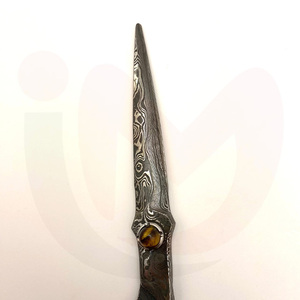 Tijeras de Barbero Premium para Zurdos Damascus con Hoja de Acero Inoxidable y Mango Afilado de Diseño Artístico para Cortar el Cabello - Product Image 5