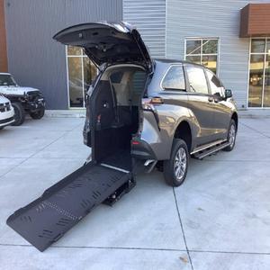 Toyota Sienna 2024 en Perfecto Estado - Product Image 3