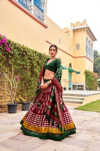 Collection moderne de Lehenga Choli en mousseline KORA pour fêtes indiennes/pakistanaises - Tenue pour femme à séchage rapide - Product Image 2