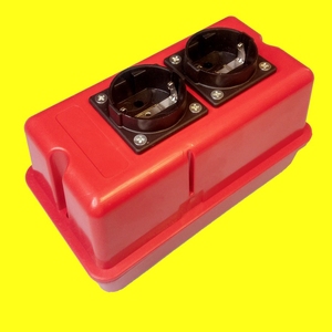 Caja de Distribución ABS de Perfil Alto PS-14H6 con Protección IP40 para Dos Tomas SCHUKO - Product Image 1