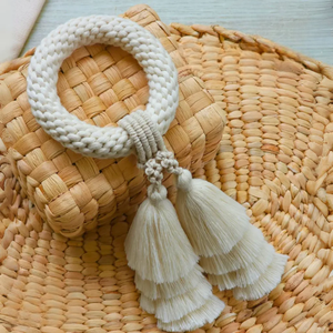 2025 India Luxe ronds de serviette faits à la main supports décoratifs uniques pour les thèmes occidentaux serviettes à manger en vrac - Product Image 1