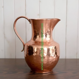 Pichet en cuivre martelé artisanal avec poignée incurvée élégante pichet en métal décor rustique et moderne pour boire - Product Image 6