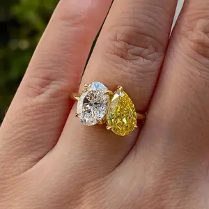 Bague de fiançailles en diamant de laboratoire de forme poire et ovale de 5,00 carats, couleur jaune vif et blanche, en or 14 carats, bague toi et moi - Product Image 1