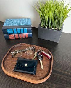 Plateau décoratif en bois pour clés et stylos |   Finition haut de gamme |   Commandes en gros - Product Image 1